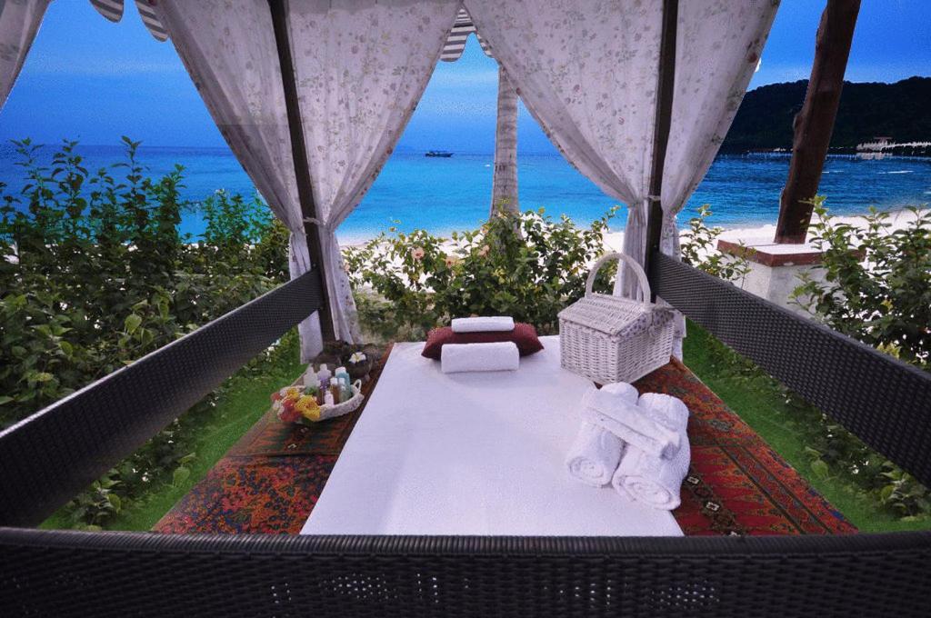 Sari Pacifica Resort & Spa, Lang Tengah Exterior foto